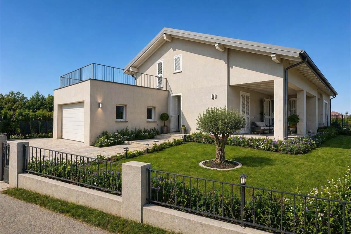BREGNANO Nuova Villa Bifamiliare in Contesto Verde e Residenziale