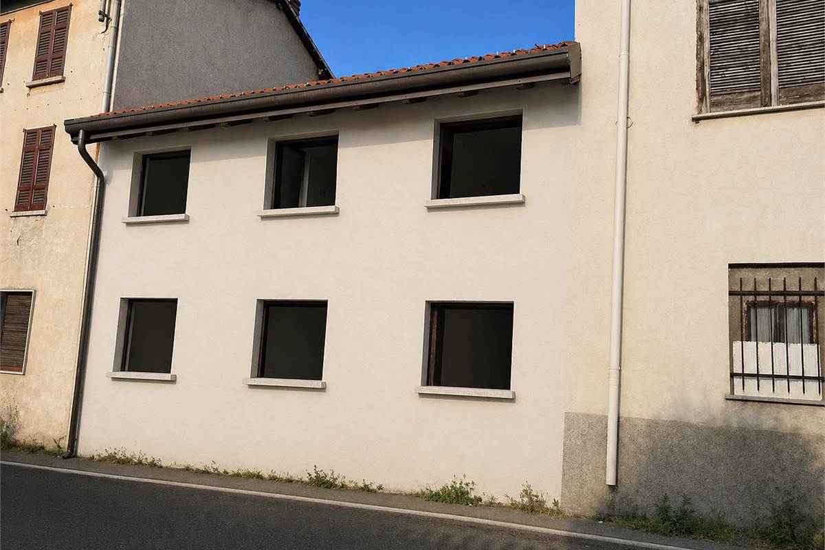 LOMAZZO MANERA NUOVO BILOCALE  IN CORTE CON POSTO AUTO