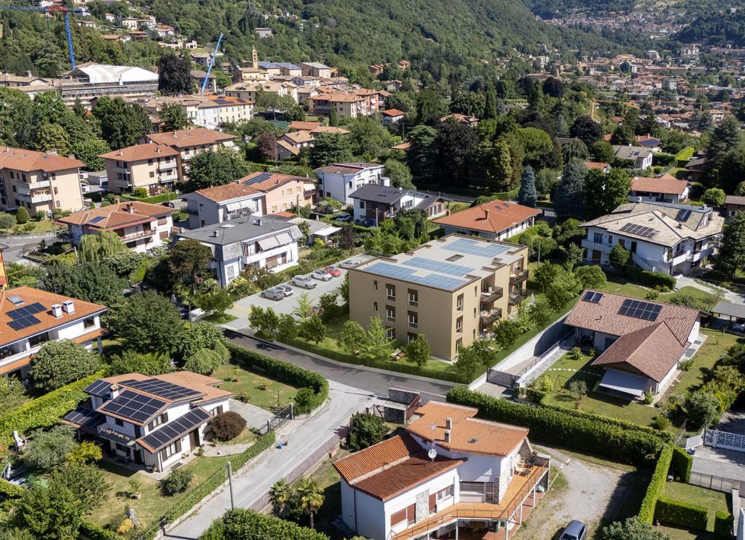 ERBA NUOVO BILOCALE CON GIARDINO