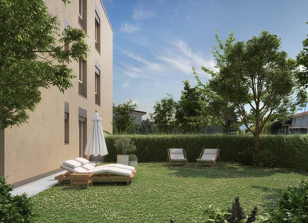 ERBA NUOVO BILOCALE CON GIARDINO
