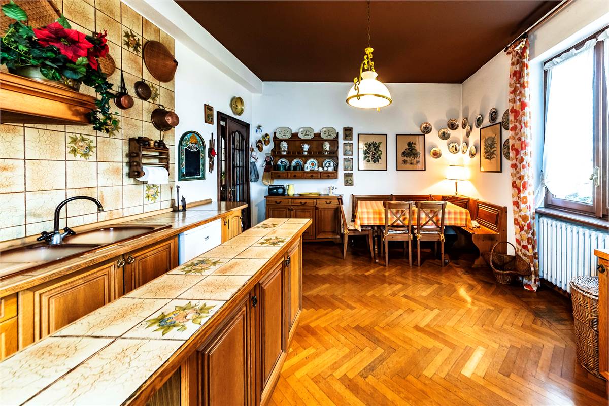 Cantù grande Villa in zona collinare panoramica
