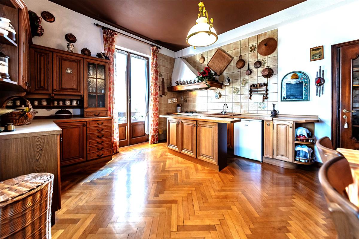 Cantù grande Villa in zona collinare panoramica