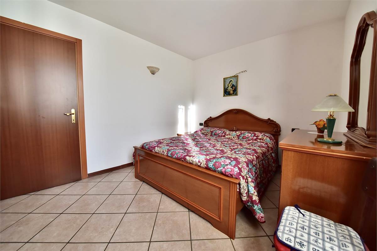 Cantù Bilocale in corte ristrutturata