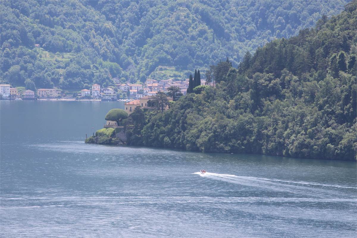 Vista-Lago-Como