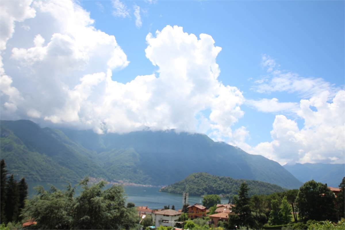 Vista-Lago-Como