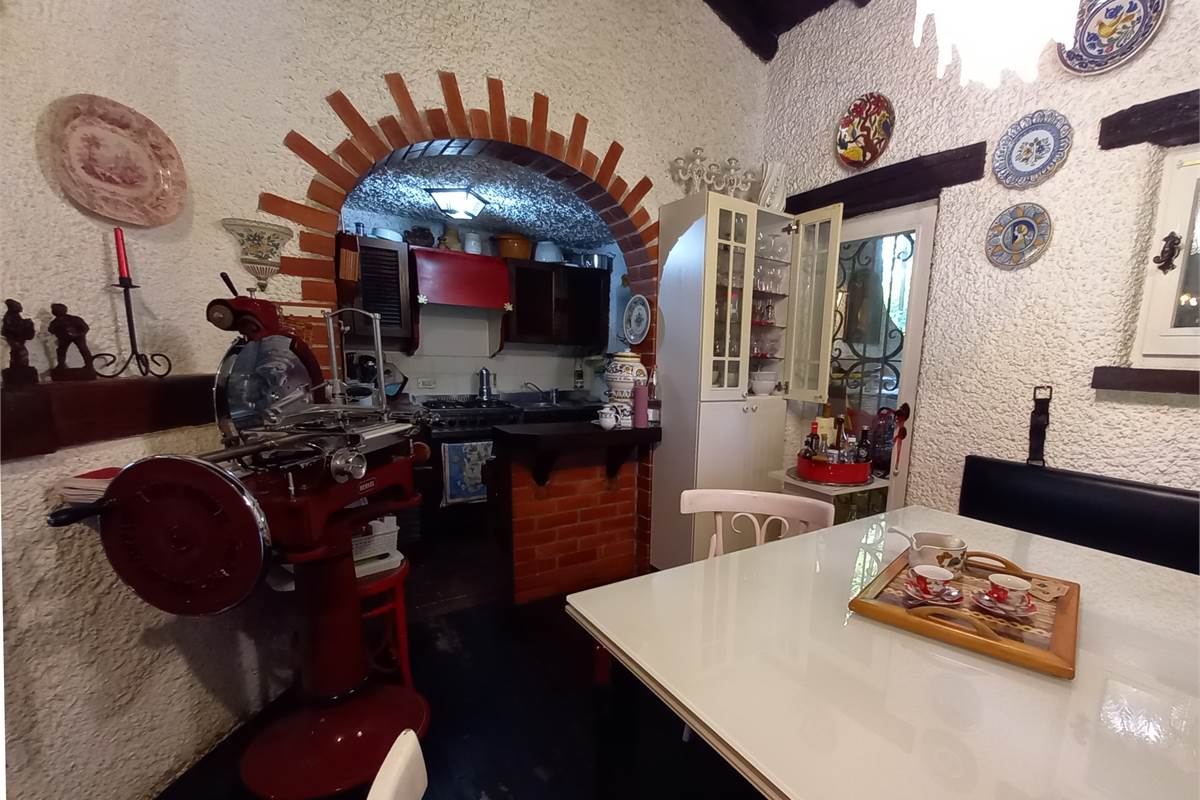 Guanzate (CO) Cinq'Fò Vendesi Villa Singola