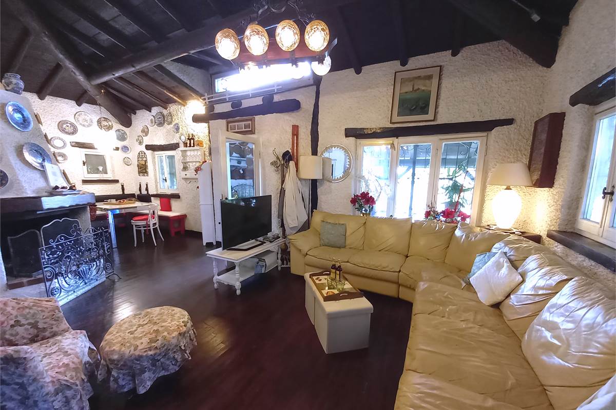 Guanzate (CO) Cinq'Fò Vendesi Villa Singola