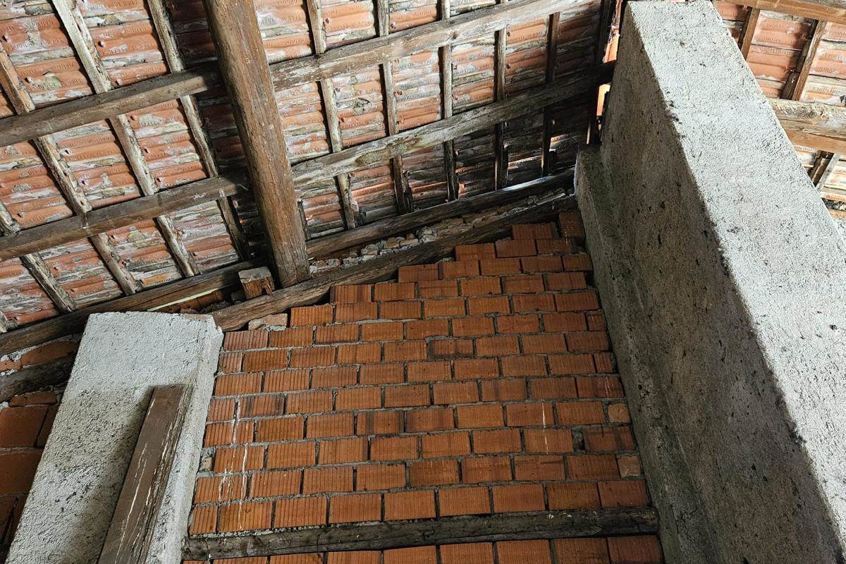 Cermenate vendesi rustico/cascina da ristrutturare