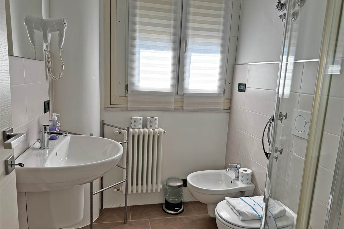 BAGNO 1
