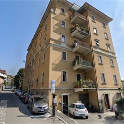 VIA CRISPI VENDITA