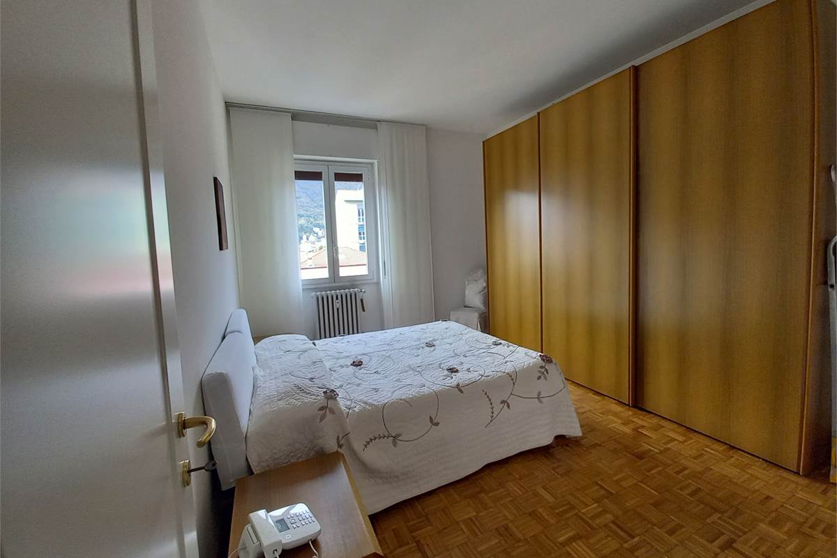 Como Borghi Vendesi Ottimo Trilocale Piano Alto