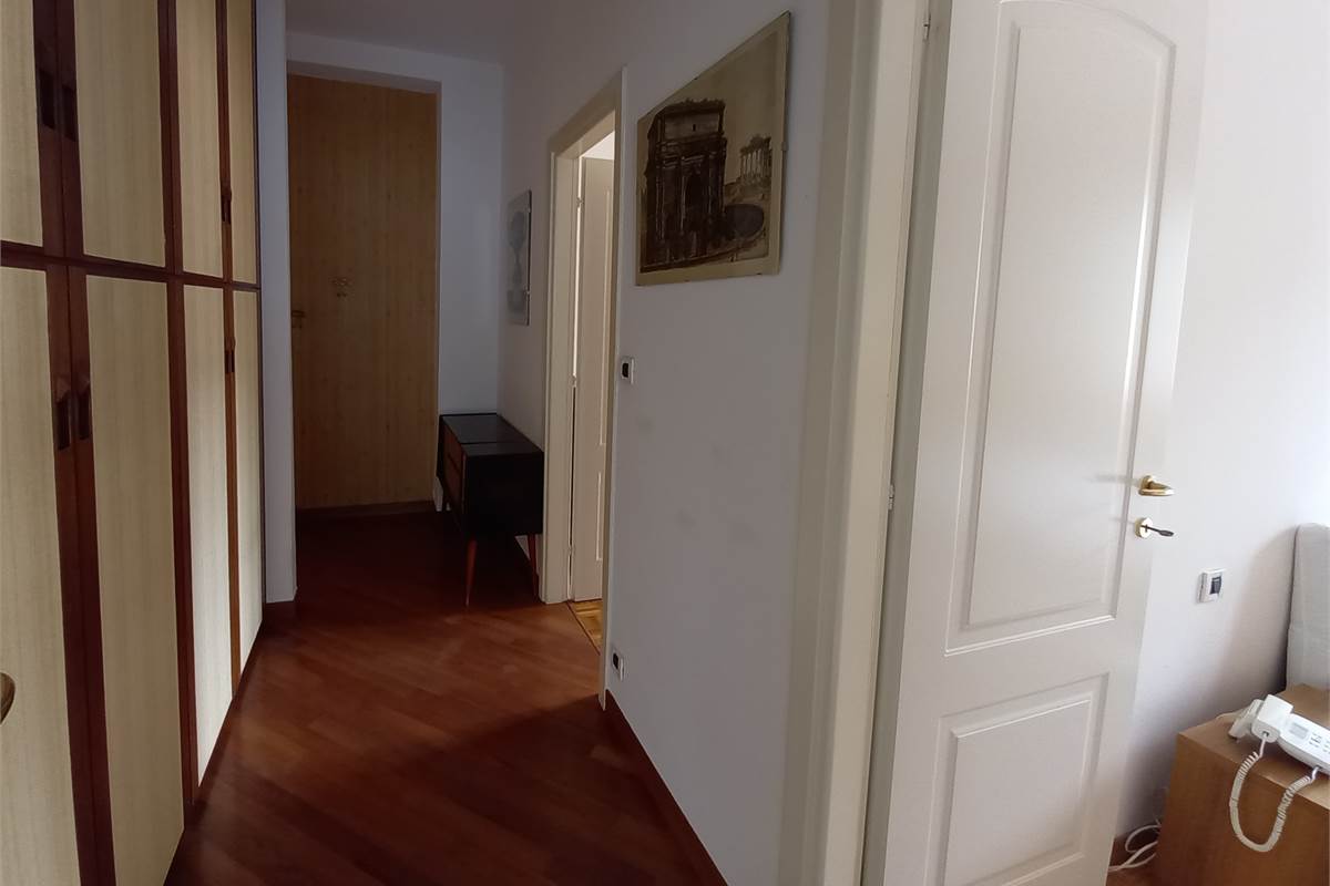 Como Borghi Vendesi Ottimo Trilocale Piano Alto