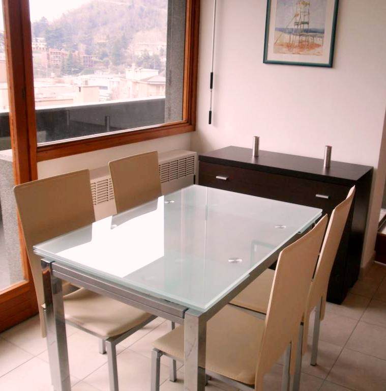 ampio monolocale con terrazzo