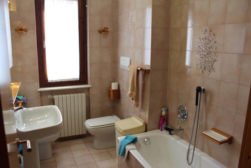 Como Lora Signorile quadrilocale