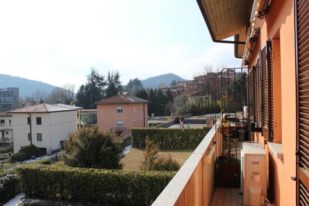 Como Lora Signorile quadrilocale