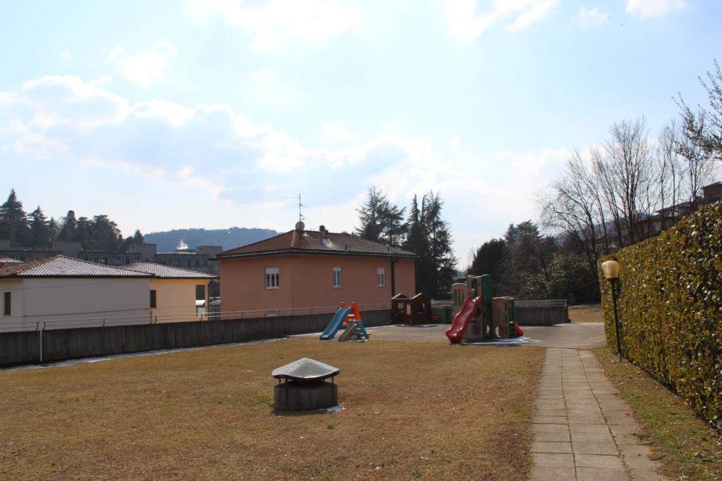 Como Lora Signorile quadrilocale