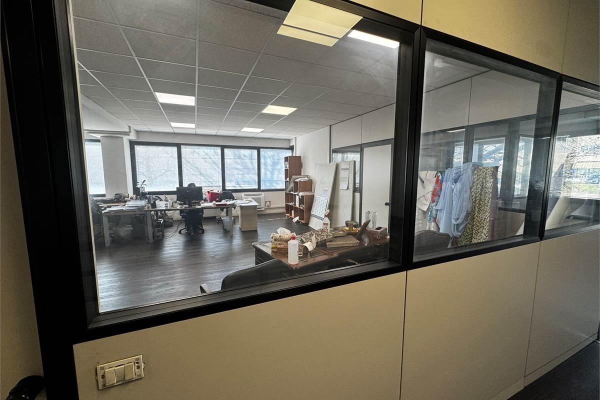 produttivo con uffici in vendita