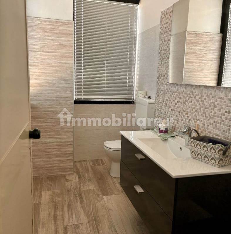 produttivo con uffici in vendita