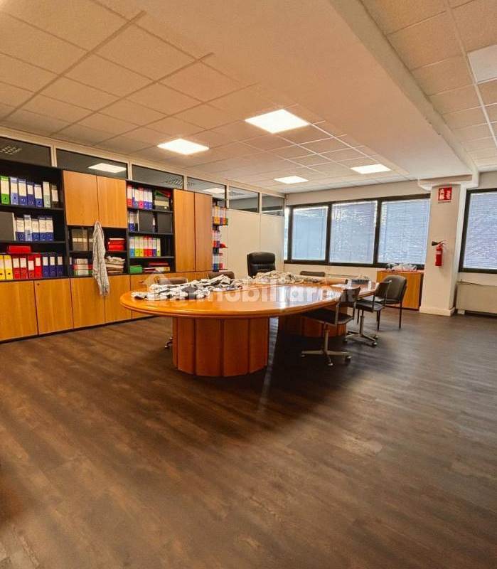 produttivo con uffici in vendita