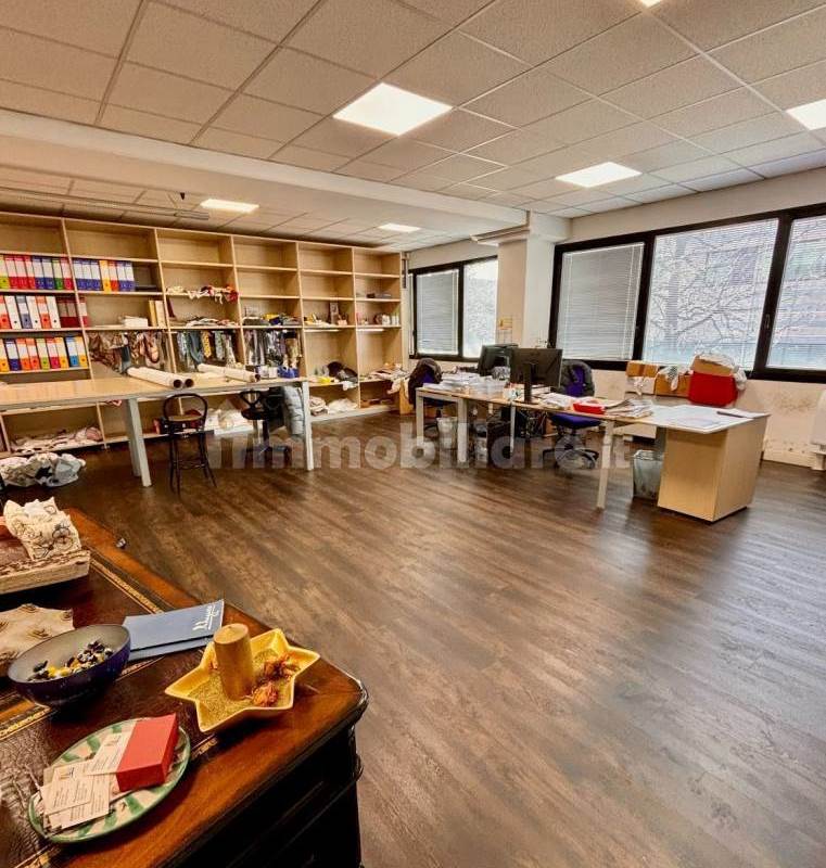 produttivo con uffici in vendita