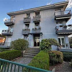 3 locali In Vendita a Como