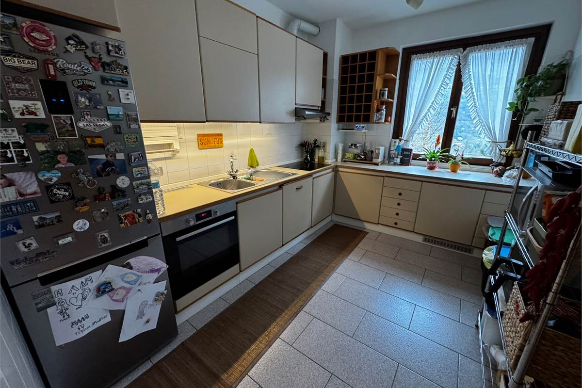 Como Lora Signorile quadrilocale