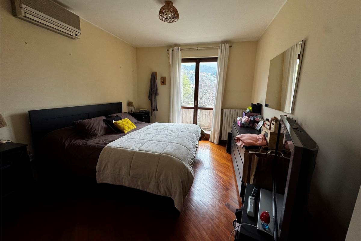 Como Lora Signorile quadrilocale