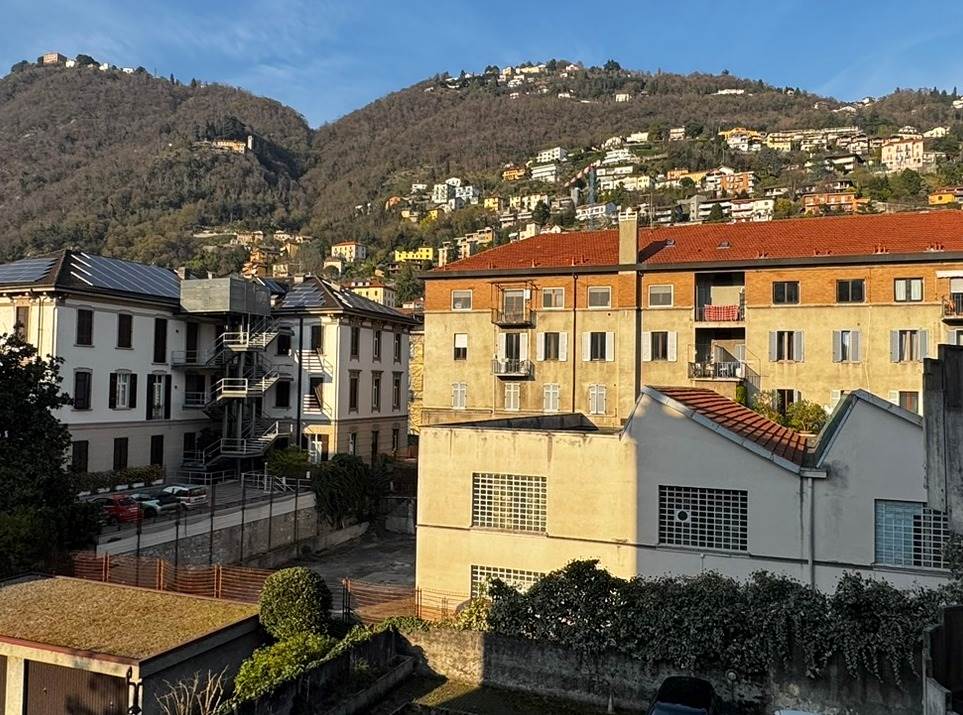 Quadrilocale in Como Centro