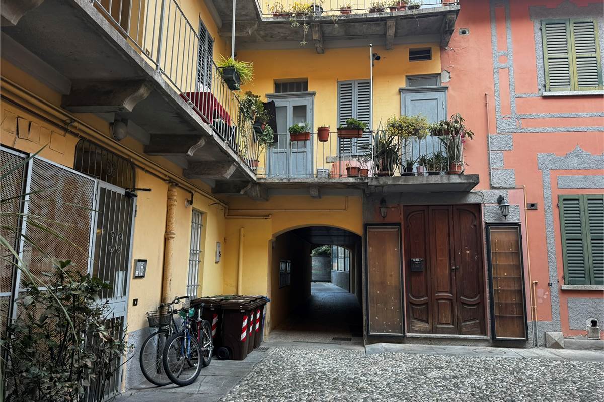 Bilocale da Ristrutturare