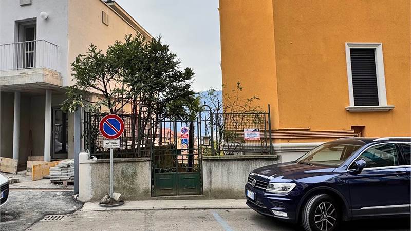 Ampio appartamento in vendita