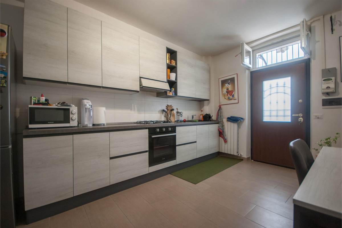 2 locali In Vendita a Bregnano