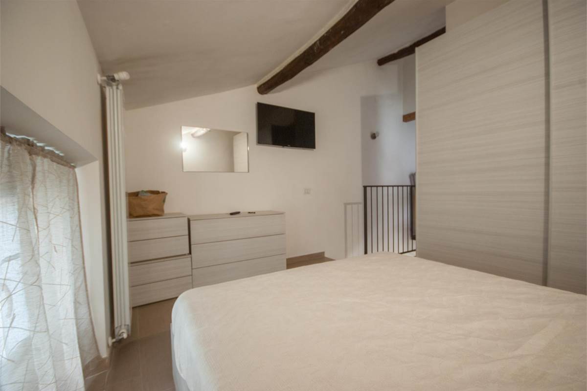 2 locali In Vendita a Bregnano