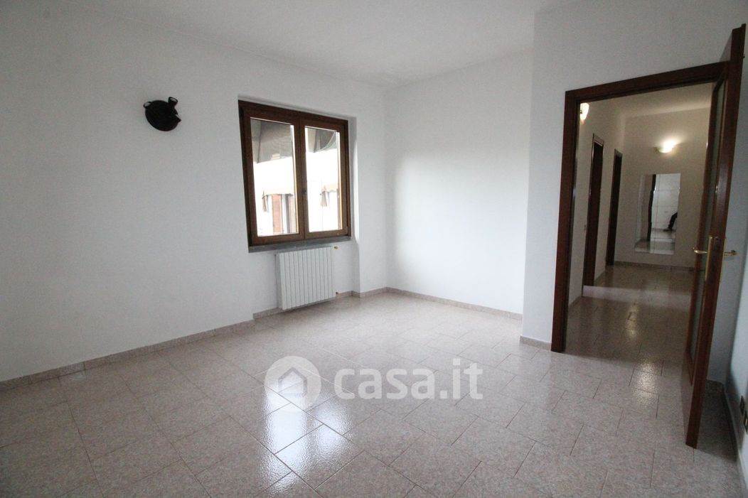 Porzione di Casa In Vendita a Lomazzo