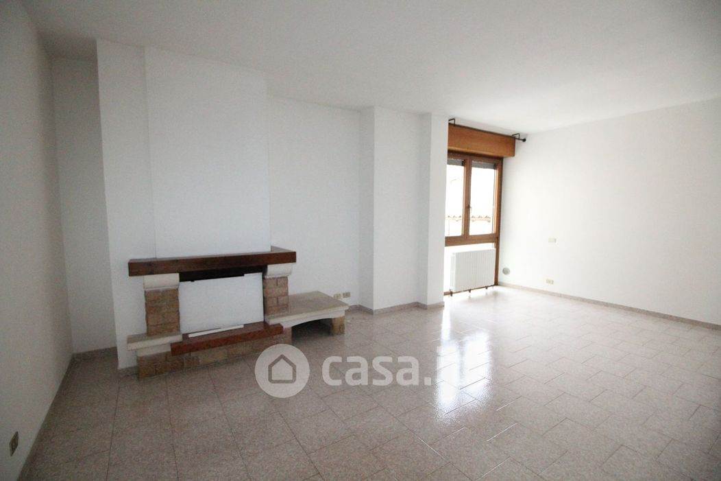 Porzione di Casa In Vendita a Lomazzo