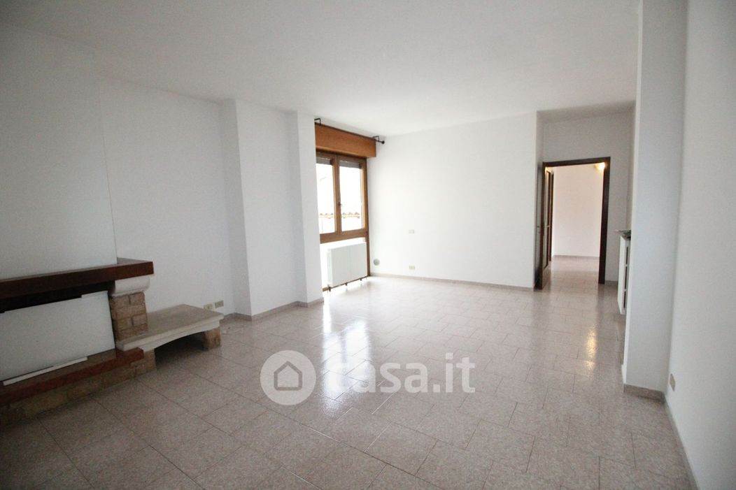 Porzione di Casa In Vendita a Lomazzo