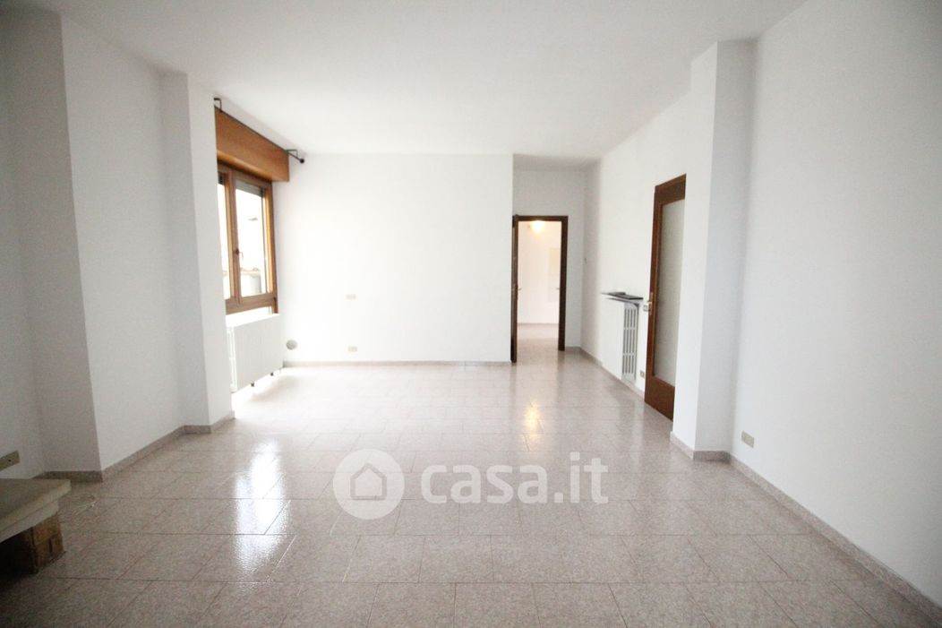 Porzione di Casa In Vendita a Lomazzo