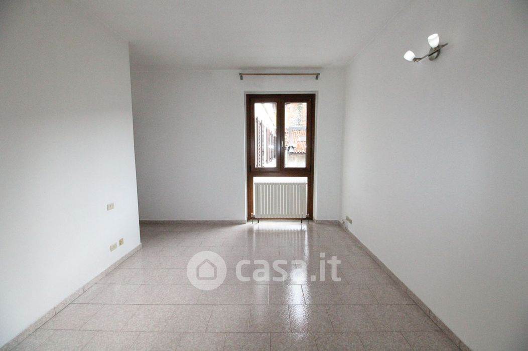 Porzione di Casa In Vendita a Lomazzo