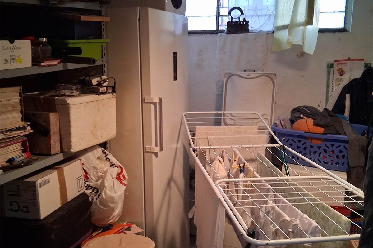 2 locali In Vendita a Rovellasca