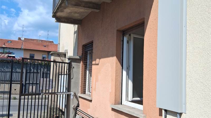 2 locali In Vendita a Cadorago