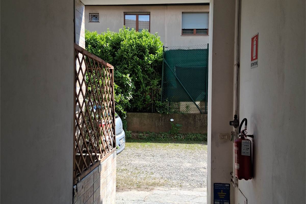 2 locali In Vendita a Cadorago