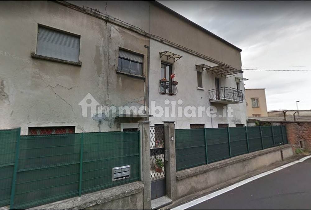 2 locali In Vendita a Cadorago