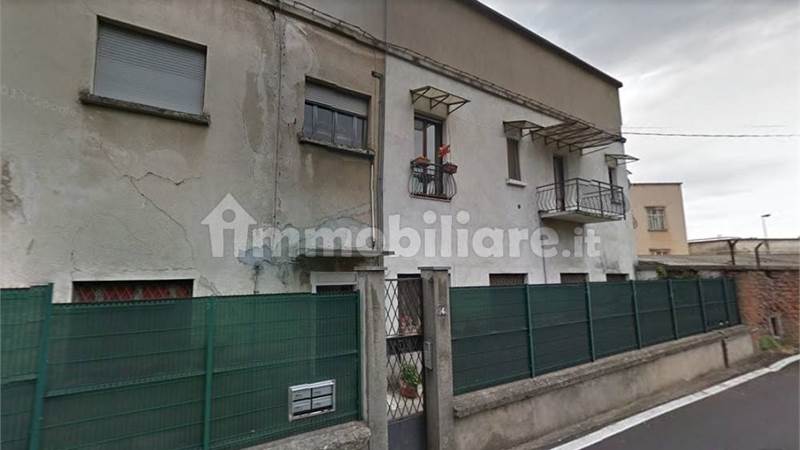 2 locali In Vendita a Cadorago