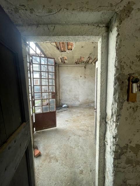 Rustico/Casale In Vendita a Fenegrò