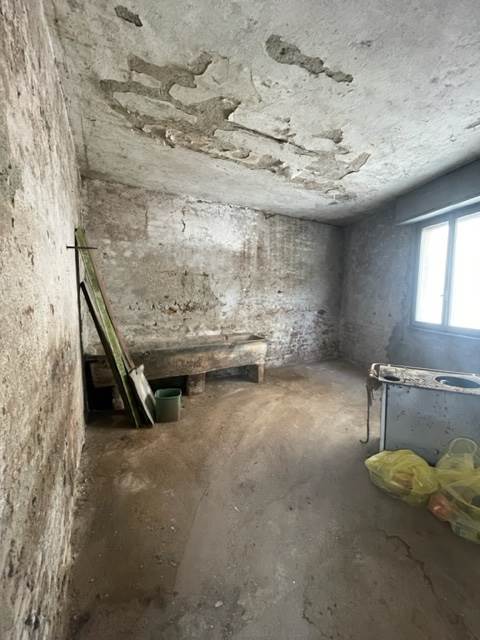 Rustico/Casale In Vendita a Fenegrò