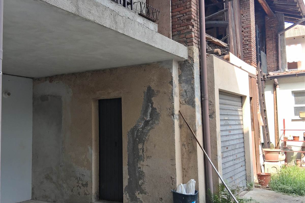 2 locali In Vendita a Lomazzo