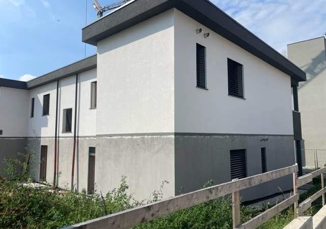 3 locali In Vendita a Cadorago