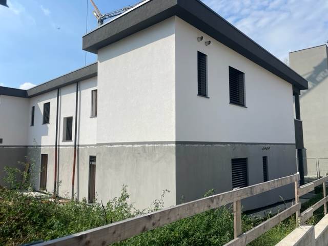 3 locali In Vendita a Cadorago