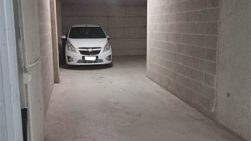 Garage In Vendita a Appiano Gentile