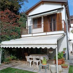 Porzione di Casa In Vendita a Lomazzo