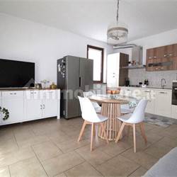 1 locale In Vendita a Veniano